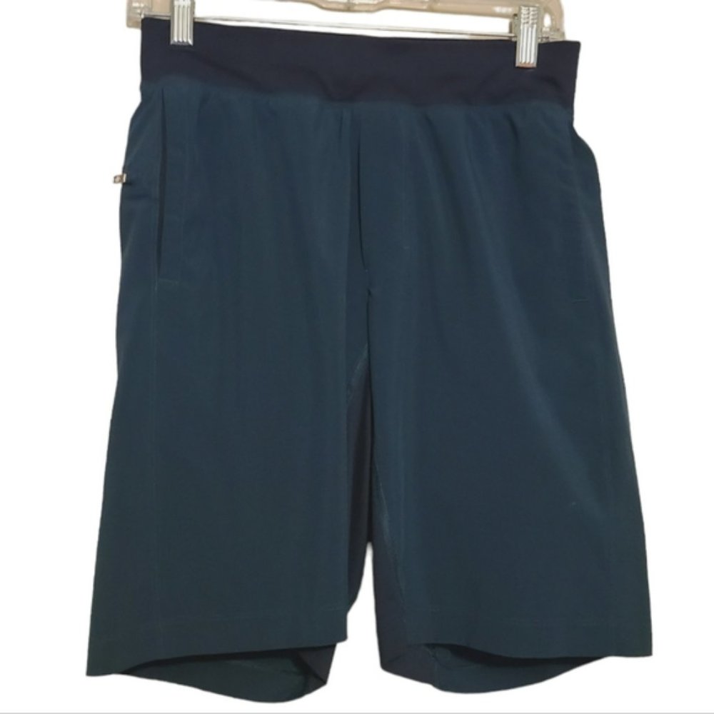 Lululemon | Men's Green Athleisure Pace Breaker Running Shorts (Size Small)